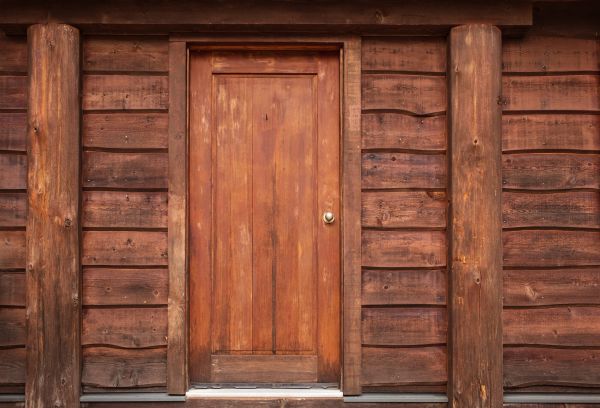 Cost of Log Cabin Siding Installation in Pensacola