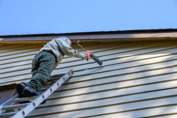 Cost of Vinyl Siding Caulk Repair in Pensacola